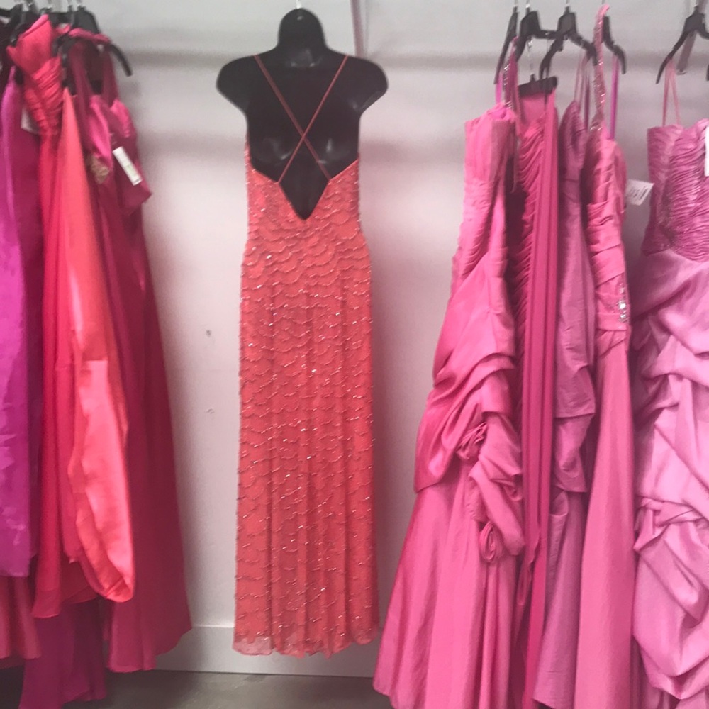 A Prom dress - Picture 2 of 3